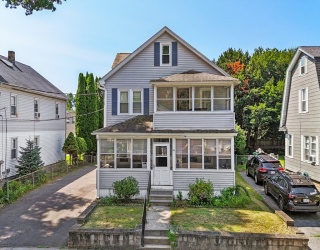 69 Bonner St, Chicopee, Massachusetts, 4 Bedrooms Bedrooms, 10 Rooms Rooms,2 BathroomsBathrooms,Residential Income,For Sale,Bonner St,73555693