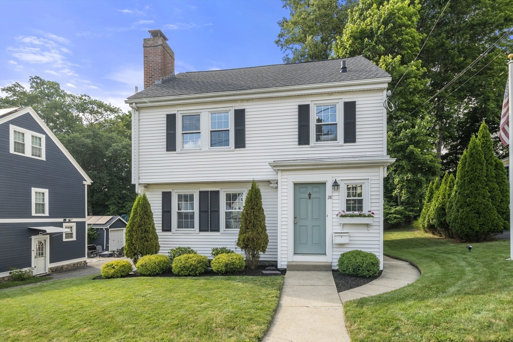 28 Parkway Road, Medford, Massachusetts, 4 Bedrooms Bedrooms, 8 Rooms Rooms,1.5 BathroomsBathrooms,Residential,For Sale,Parkway Road,73555704
