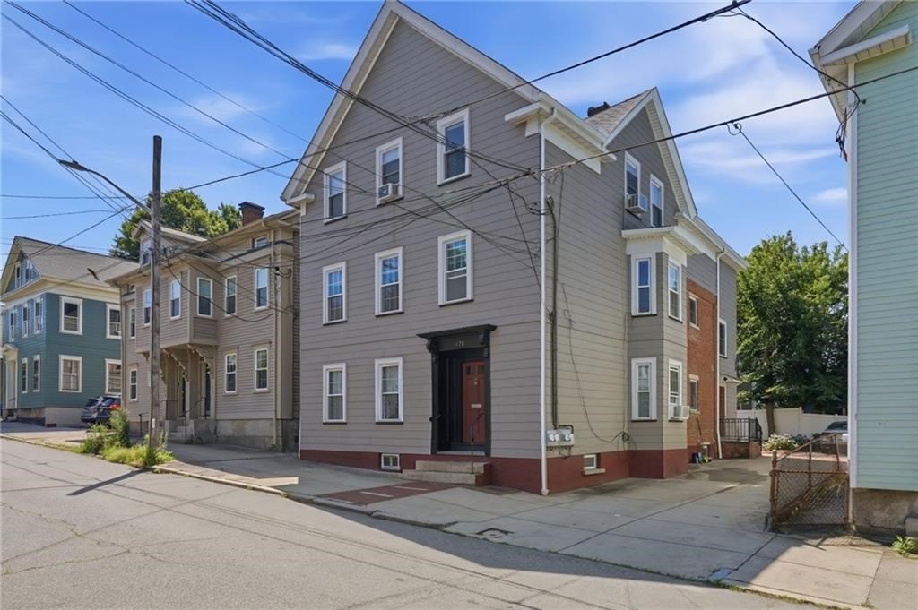 179 Transit St, Providence, Rhode Island, 3 Bedrooms Bedrooms, 5 Rooms Rooms,1 BathroomBathrooms,Residential,For Sale,Transit St,73555677