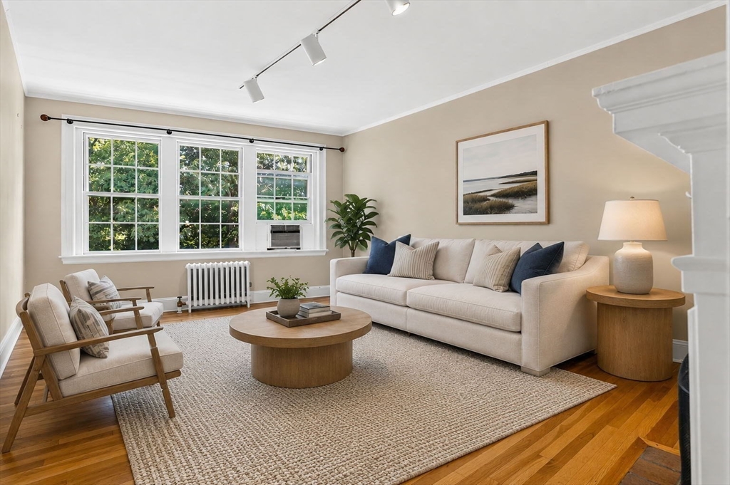 56 Concord, Cambridge, Massachusetts, 2 Bedrooms Bedrooms, 4 Rooms Rooms,1 BathroomBathrooms,Residential,For Sale,Concord,73555710
