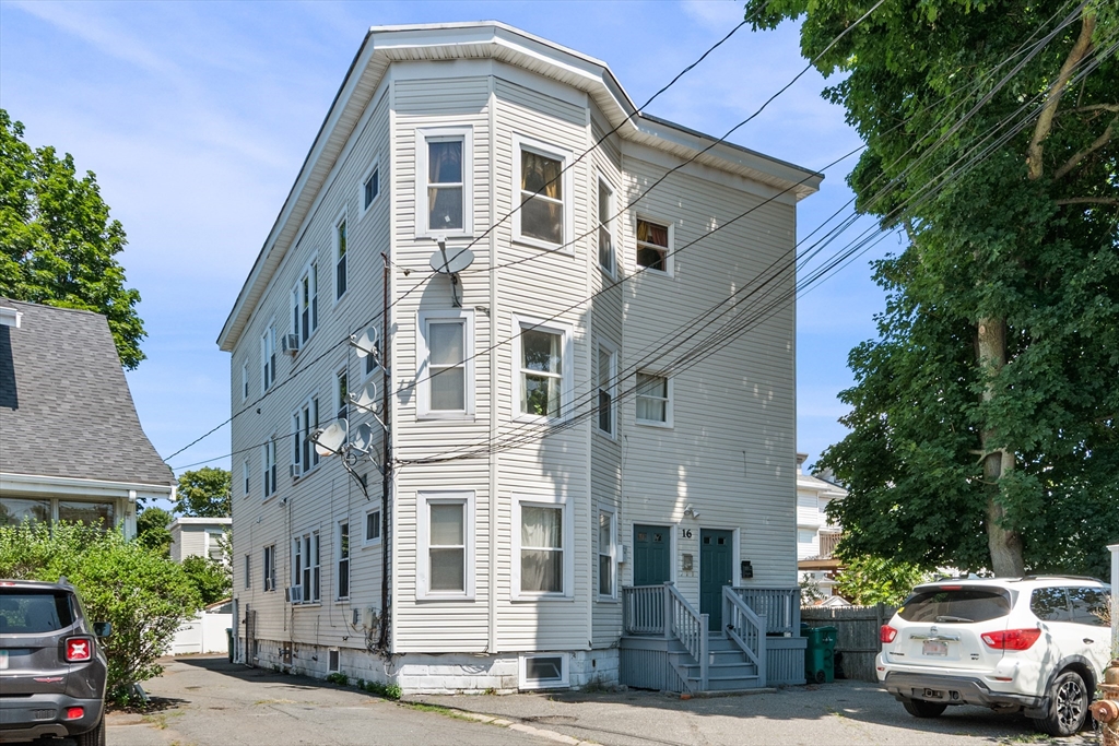 16 Dowfield Ter, Lynn, Massachusetts, 9 Bedrooms Bedrooms, 22 Rooms Rooms,4 BathroomsBathrooms,Residential Income,For Sale,Dowfield Ter,73552929