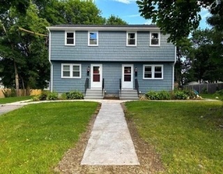 3 Pleasant Ct, Medfield, Massachusetts, 2 Bedrooms Bedrooms, 5 Rooms Rooms,1 BathroomBathrooms,Residential Lease,For Rent,Pleasant Ct,73555722