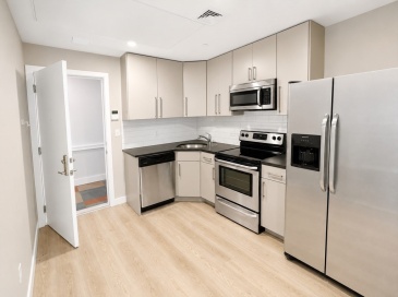 35 S. Huntington Ave, Boston, Massachusetts, 3 Bedrooms Bedrooms, 5 Rooms Rooms,2 BathroomsBathrooms,Residential Lease,For Rent,S. Huntington Ave,73555688
