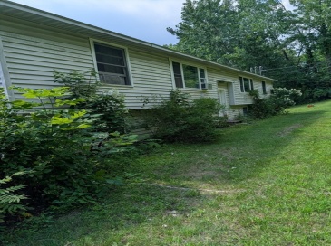 415 Richview Ave, North Adams, Massachusetts, 2 Bedrooms Bedrooms, 4 Rooms Rooms,1 BathroomBathrooms,Residential Lease,For Rent,Richview Ave,73555730