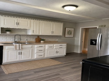 51 Pine, Fitchburg, Massachusetts, 3 Bedrooms Bedrooms, 6 Rooms Rooms,1 BathroomBathrooms,Residential Lease,For Rent,Pine,73555720