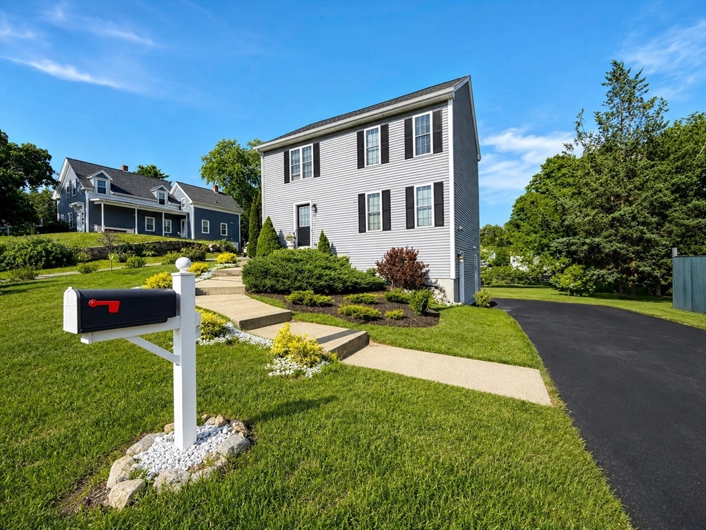 24 Beach St, Milford, Massachusetts, 3 Bedrooms Bedrooms, 6 Rooms Rooms,2 BathroomsBathrooms,Residential,For Sale,Beach St,73555733