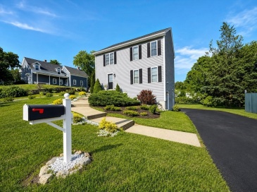 24 Beach St, Milford, Massachusetts, 3 Bedrooms Bedrooms, 6 Rooms Rooms,2 BathroomsBathrooms,Residential,For Sale,Beach St,73555733