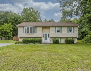 597 Amherst Rd, Granby, Massachusetts, 3 Bedrooms Bedrooms, 6 Rooms Rooms,1 BathroomBathrooms,Residential,For Sale,Amherst Rd,73555755