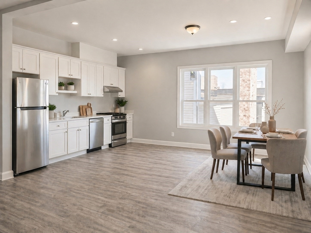 760-770 Washington St., Stoughton, Massachusetts, 2 Bedrooms Bedrooms, 4 Rooms Rooms,1 BathroomBathrooms,Residential Lease,For Rent,Washington St.,73555761