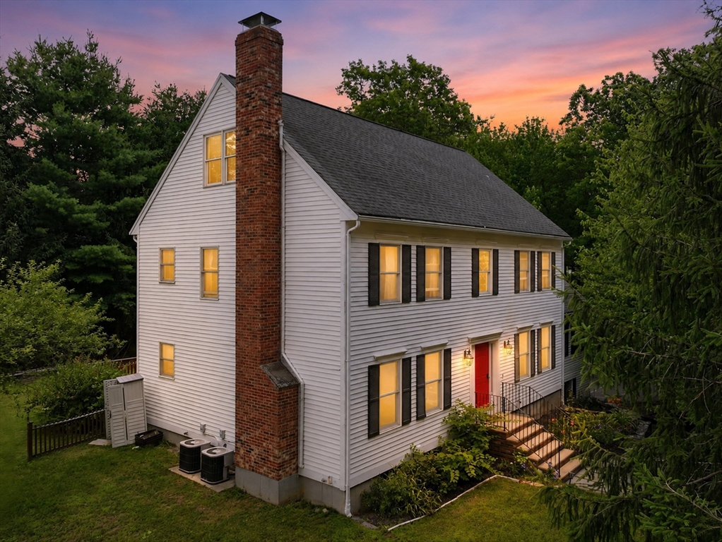 48 Fitchburg St, Marlborough, Massachusetts, 4 Bedrooms Bedrooms, 7 Rooms Rooms,3 BathroomsBathrooms,Residential,For Sale,Fitchburg St,73555759