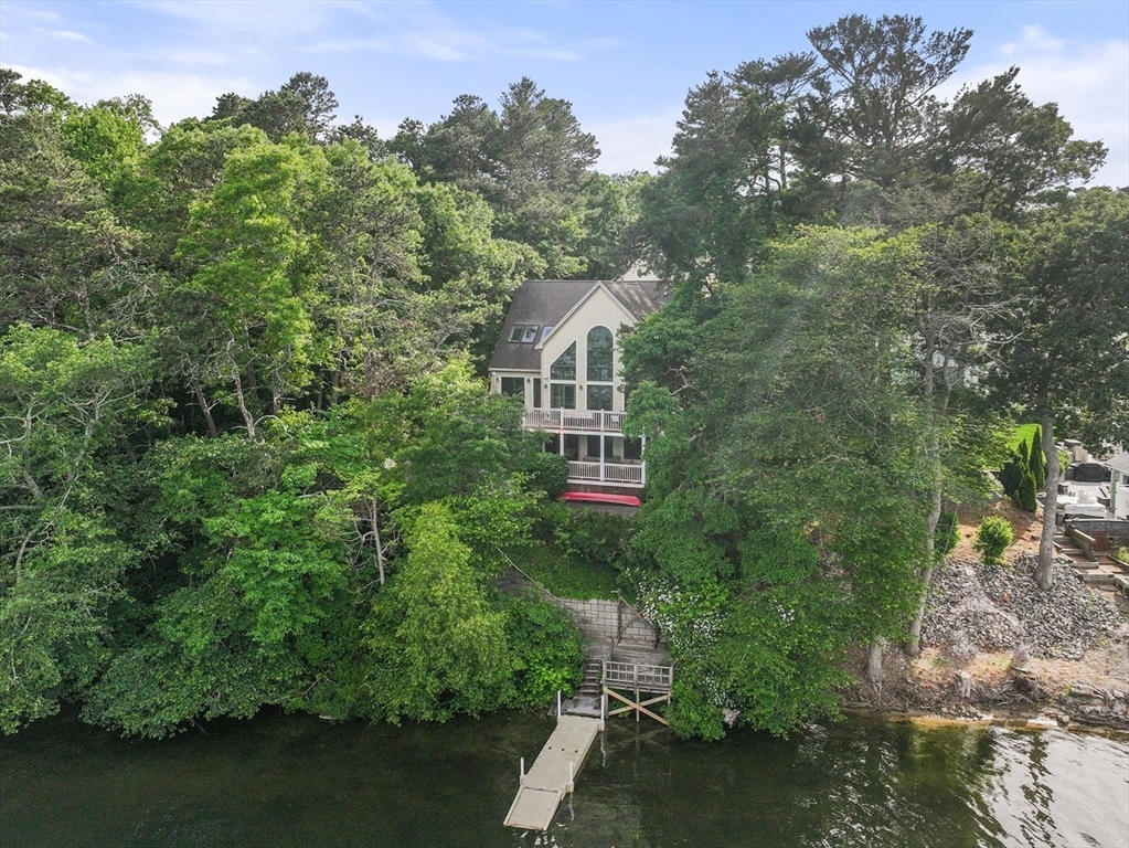 10 Shore Rd, Plymouth, Massachusetts, 2 Bedrooms Bedrooms, 8 Rooms Rooms,4.5 BathroomsBathrooms,Residential,For Sale,Shore Rd,73540436