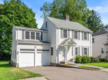 82 Allen Avenue, Newton, Massachusetts, 5 Bedrooms Bedrooms, 10 Rooms Rooms,3 BathroomsBathrooms,Residential Lease,For Rent,Allen Avenue,73555673 82 Allen Avenue, Newton, Massachusetts, 5 Bedrooms Bedrooms, 10 Rooms Rooms,3 BathroomsBathrooms,Residential Lease,For Rent,Allen Avenue,73555673