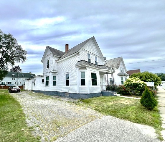 116 Midland Street, Lowell, Massachusetts, 3 Bedrooms Bedrooms, 8 Rooms Rooms,1 BathroomBathrooms,Residential,For Sale,Midland Street,73555339