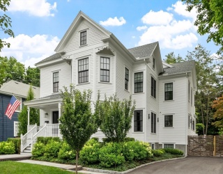 55 Maple Avenue, Andover, Massachusetts, 4 Bedrooms Bedrooms, 10 Rooms Rooms,3.5 BathroomsBathrooms,Residential,For Sale,Maple Avenue,73554635