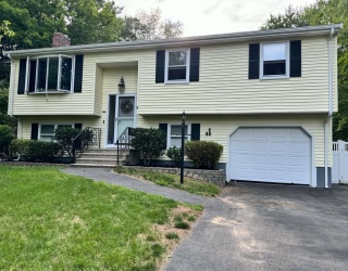 140 Prospect Hill Street, Taunton, Massachusetts, 2 Bedrooms Bedrooms, 5 Rooms Rooms,2 BathroomsBathrooms,Residential,For Sale,Prospect Hill Street,73555593