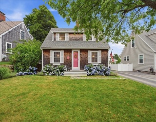 18 Damon Rd, Scituate, Massachusetts, 4 Bedrooms Bedrooms, 8 Rooms Rooms,3 BathroomsBathrooms,Residential Lease,For Rent,Damon Rd,73555610