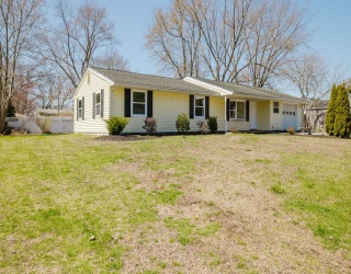 125 Temi Rd, Bellingham, Massachusetts, 3 Bedrooms Bedrooms, 6 Rooms Rooms,1.5 BathroomsBathrooms,Residential Lease,For Rent,Temi Rd,73555624