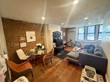 211 Beacon St, Boston, Massachusetts, 1 Bedroom Bedrooms, 3 Rooms Rooms,1 BathroomBathrooms,Residential Lease,For Rent,Beacon St,73552628