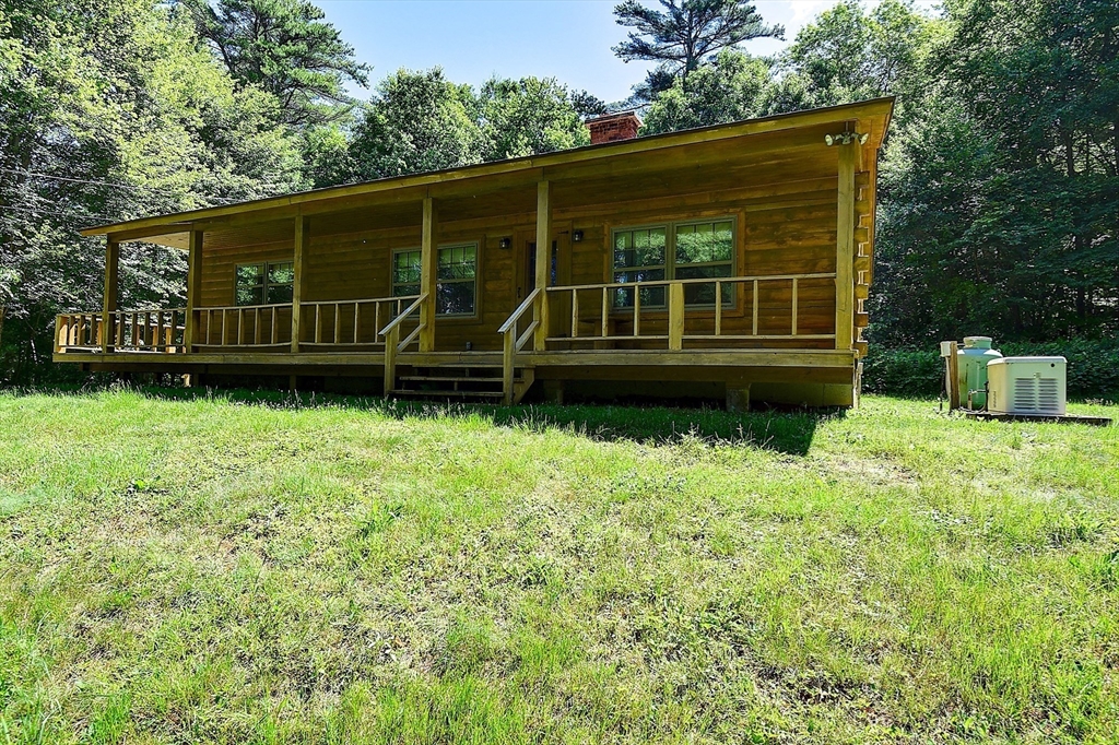 26 Gay Rd, Brookfield, Massachusetts, 2 Bedrooms Bedrooms, 5 Rooms Rooms,1 BathroomBathrooms,Residential,For Sale,Gay Rd,73541615