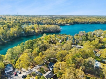 218 Lake Shore, Falmouth, Massachusetts, 3 Bedrooms Bedrooms, 4 Rooms Rooms,1 BathroomBathrooms,Residential,For Sale,Lake Shore,73518249 218 Lake Shore, Falmouth, Massachusetts, 3 Bedrooms Bedrooms, 4 Rooms Rooms,1 BathroomBathrooms,Residential,For Sale,Lake Shore,73518249