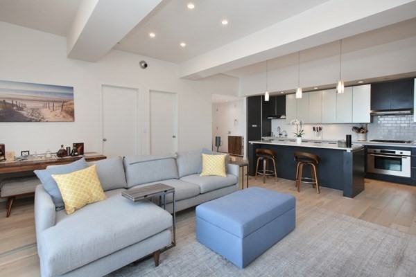 141 Dorchester Avenue, Boston, Massachusetts, 2 Bedrooms Bedrooms, 4 Rooms Rooms,2 BathroomsBathrooms,Residential Lease,For Rent,Dorchester Avenue,73546256