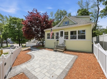 20 Lamar Ave, Worcester, Massachusetts, 3 Bedrooms Bedrooms, 6 Rooms Rooms,1 BathroomBathrooms,Residential,For Sale,Lamar Ave,73524485 20 Lamar Ave, Worcester, Massachusetts, 3 Bedrooms Bedrooms, 6 Rooms Rooms,1 BathroomBathrooms,Residential,For Sale,Lamar Ave,73524485