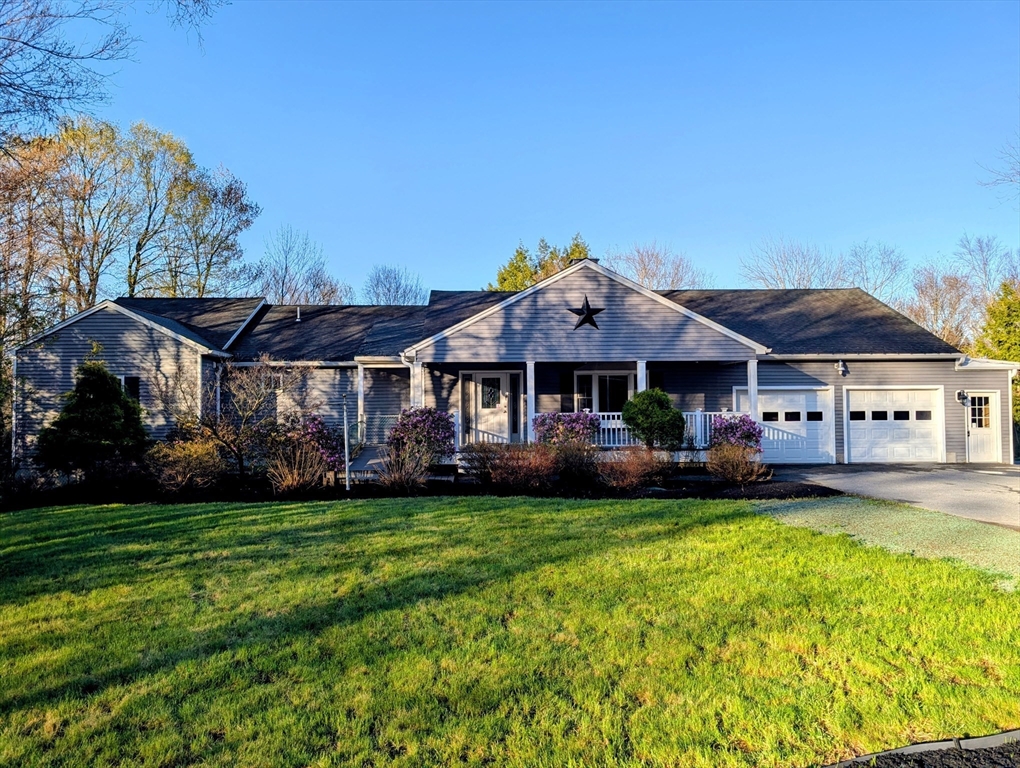 46 Fitchburg Rd, Ashburnham, Massachusetts, 3 Bedrooms Bedrooms, 6 Rooms Rooms,3.5 BathroomsBathrooms,Residential,For Sale,Fitchburg Rd,73511064