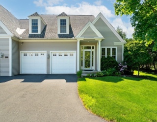 359 Main, Easthampton, Massachusetts, 3 Bedrooms Bedrooms, 6 Rooms Rooms,2.5 BathroomsBathrooms,Residential,For Sale,Main,73524228