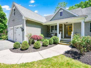 16 Fernwood Drive, East Longmeadow, Massachusetts, 3 Bedrooms Bedrooms, 7 Rooms Rooms,2 BathroomsBathrooms,Residential,For Sale,Fernwood Drive,73530756 16 Fernwood Drive, East Longmeadow, Massachusetts, 3 Bedrooms Bedrooms, 7 Rooms Rooms,2 BathroomsBathrooms,Residential,For Sale,Fernwood Drive,73530756