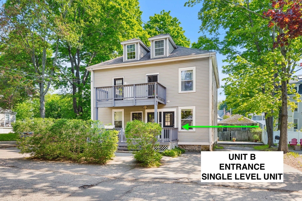 7 Winter St, Amesbury, Massachusetts, 1 Bedroom Bedrooms, 4 Rooms Rooms,1 BathroomBathrooms,Residential,For Sale,Winter St,73521951