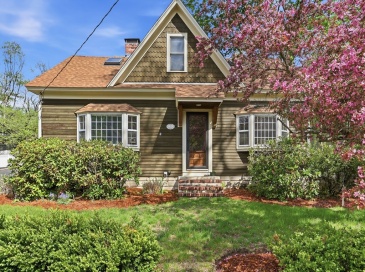 80 Concord St, Maynard, Massachusetts, 5 Bedrooms Bedrooms, 11 Rooms Rooms,2 BathroomsBathrooms,Residential,For Sale,Concord St,73524715 80 Concord St, Maynard, Massachusetts, 5 Bedrooms Bedrooms, 11 Rooms Rooms,2 BathroomsBathrooms,Residential,For Sale,Concord St,73524715