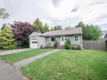 21 Salem St, Swampscott, Massachusetts, 3 Bedrooms Bedrooms, 8 Rooms Rooms,1.5 BathroomsBathrooms,Residential,For Sale,Salem St,73530158 21 Salem St, Swampscott, Massachusetts, 3 Bedrooms Bedrooms, 8 Rooms Rooms,1.5 BathroomsBathrooms,Residential,For Sale,Salem St,73530158