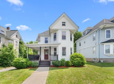 46 Ash St, Brockton, Massachusetts, 4 Bedrooms Bedrooms, 7 Rooms Rooms,2 BathroomsBathrooms,Residential,For Sale,Ash St,73534865