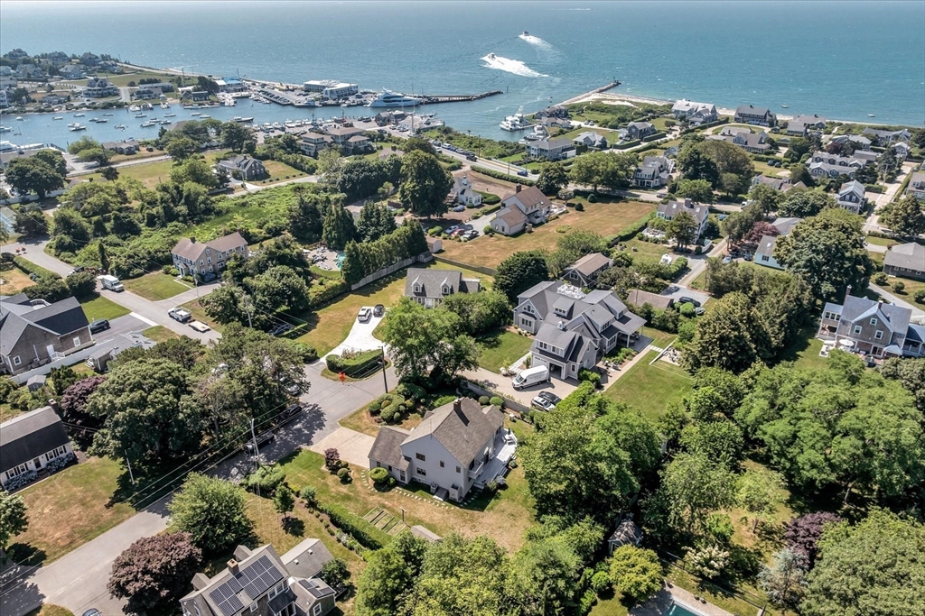 89 Belvidere Road, Falmouth, Massachusetts, 3 Bedrooms Bedrooms, 6 Rooms Rooms,2.5 BathroomsBathrooms,Residential,For Sale,Belvidere Road,73555803