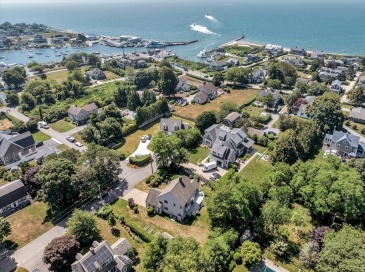 89 Belvidere Road, Falmouth, Massachusetts, 3 Bedrooms Bedrooms, 6 Rooms Rooms,2.5 BathroomsBathrooms,Residential,For Sale,Belvidere Road,73555803
