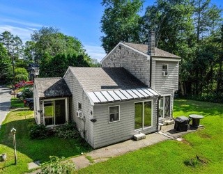 76 Pine Tree Drive, Hamilton, Massachusetts, 2 Bedrooms Bedrooms, 5 Rooms Rooms,1 BathroomBathrooms,Residential,For Sale,Pine Tree Drive,73555868