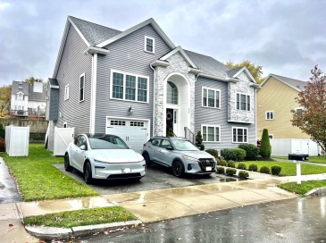 259 Oakwood Ave, Revere, Massachusetts, 3 Bedrooms Bedrooms, 6 Rooms Rooms,2 BathroomsBathrooms,Residential Lease,For Rent,Oakwood Ave,73555869 259 Oakwood Ave, Revere, Massachusetts, 3 Bedrooms Bedrooms, 6 Rooms Rooms,2 BathroomsBathrooms,Residential Lease,For Rent,Oakwood Ave,73555869