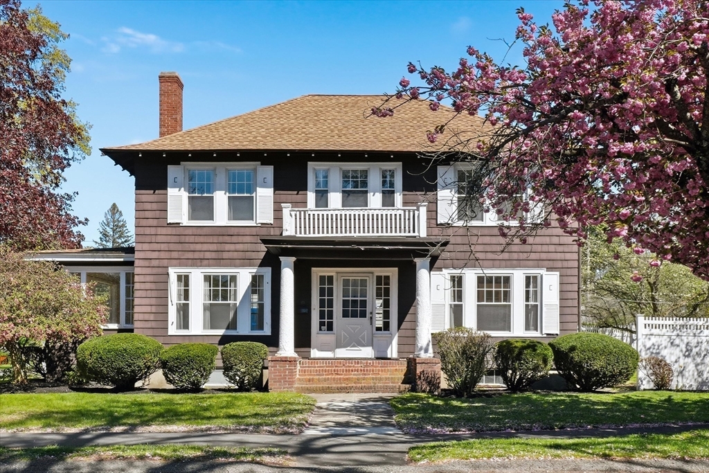 64 Greene Street, North Andover, Massachusetts, 4 Bedrooms Bedrooms, 7 Rooms Rooms,1.5 BathroomsBathrooms,Residential,For Sale,Greene Street,73518275