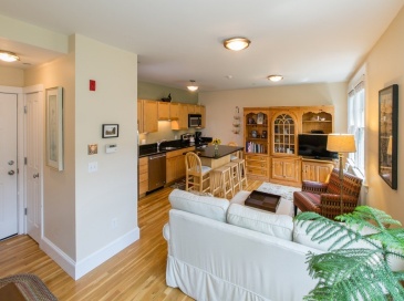 429 Norfolk St, Somerville, Massachusetts, 1 Bedroom Bedrooms, 3 Rooms Rooms,1.5 BathroomsBathrooms,Residential Lease,For Rent,Norfolk St,73555893
