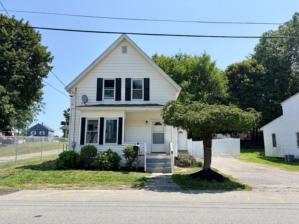 109 Culley St, Fitchburg, Massachusetts, 4 Bedrooms Bedrooms, 7 Rooms Rooms,1 BathroomBathrooms,Residential,For Sale,Culley St,73555897
