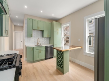 99 Beech Street, Belmont, Massachusetts, 2 Bedrooms Bedrooms, 7 Rooms Rooms,1 BathroomBathrooms,Residential Lease,For Rent,Beech Street,73555919