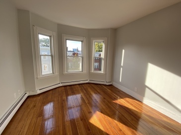 632 Dorchester Ave., Boston, Massachusetts, 3 Bedrooms Bedrooms, 8 Rooms Rooms,1 BathroomBathrooms,Residential Lease,For Rent,Dorchester Ave.,73555901