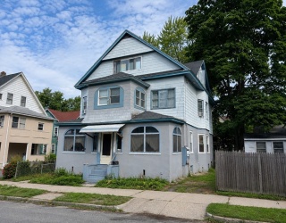 12-14 Hollywood St, Springfield, Massachusetts, 8 Bedrooms Bedrooms, 14 Rooms Rooms,2.5 BathroomsBathrooms,Residential Income,For Sale,Hollywood St,73555964