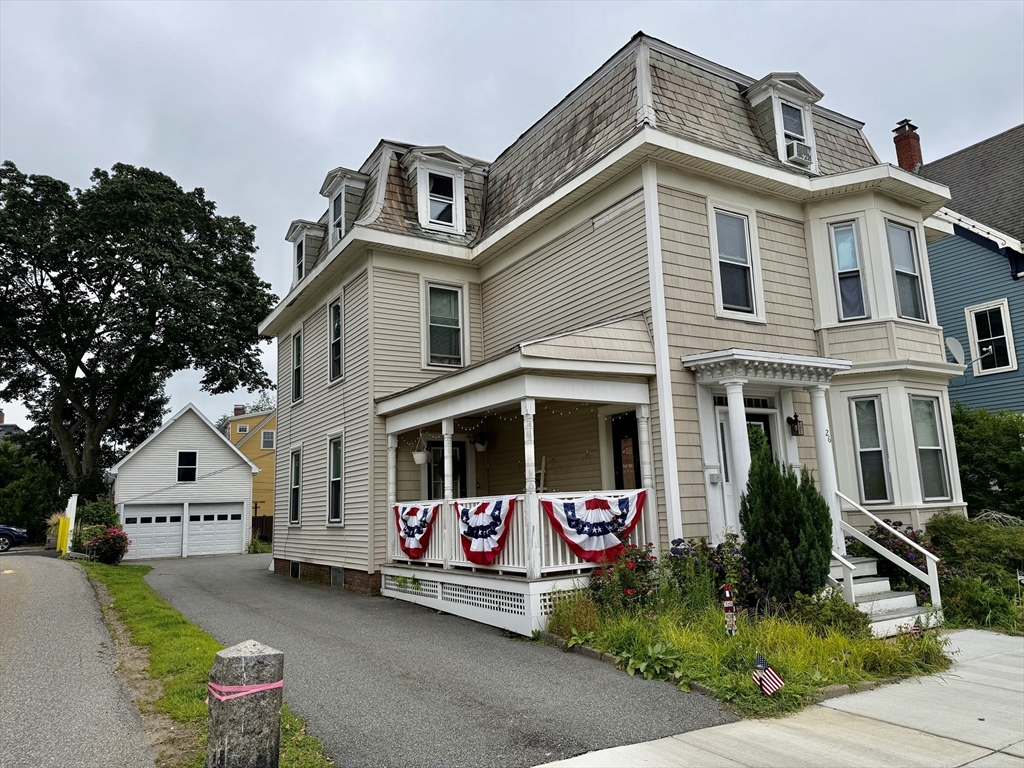 26 Abbott Street, Beverly, Massachusetts, 8 Bedrooms Bedrooms, 15 Rooms Rooms,3 BathroomsBathrooms,Residential Income,For Sale,Abbott Street,73555966