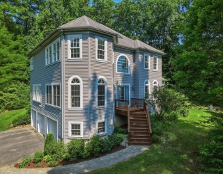 160 E Leverett Rd, Amherst, Massachusetts, 4 Bedrooms Bedrooms, 11 Rooms Rooms,3 BathroomsBathrooms,Residential,For Sale,E Leverett Rd,73555979
