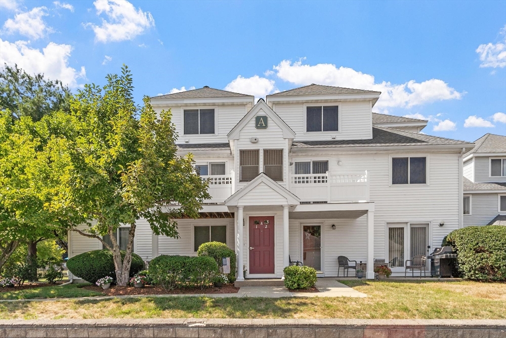 360 Littleton, Chelmsford, Massachusetts, 2 Bedrooms Bedrooms, 5 Rooms Rooms,1.5 BathroomsBathrooms,Residential,For Sale,Littleton,73556004