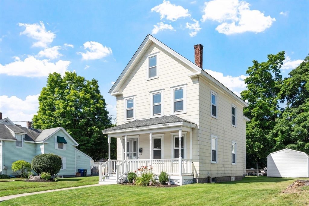 155 Pond St, Leominster, Massachusetts, 5 Bedrooms Bedrooms, 8 Rooms Rooms,2 BathroomsBathrooms,Residential Income,For Sale,Pond St,73556093