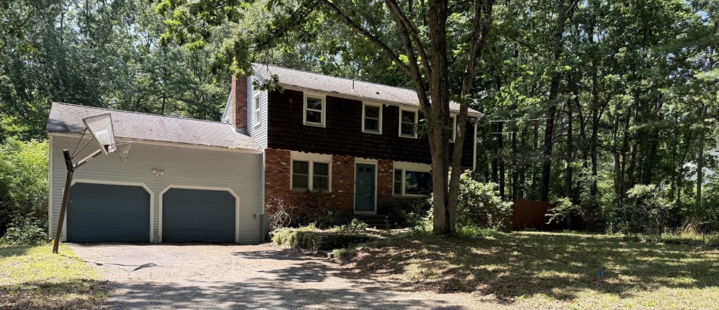 17 Pondview Rd, Sudbury, Massachusetts, 4 Bedrooms Bedrooms, 9 Rooms Rooms,2.5 BathroomsBathrooms,Residential,For Sale,Pondview Rd,73556123