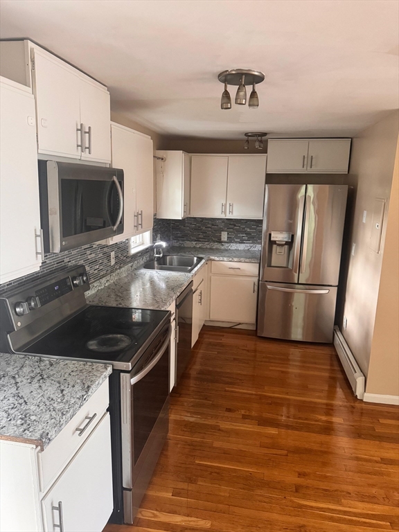 133 Pleasant St, North Andover, Massachusetts, 3 Bedrooms Bedrooms, 7 Rooms Rooms,1.5 BathroomsBathrooms,Residential Lease,For Rent,Pleasant St,73556118