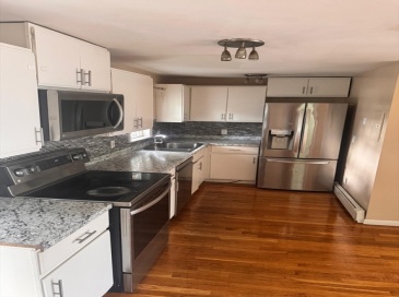 133 Pleasant St, North Andover, Massachusetts, 3 Bedrooms Bedrooms, 7 Rooms Rooms,1.5 BathroomsBathrooms,Residential Lease,For Rent,Pleasant St,73556118 133 Pleasant St, North Andover, Massachusetts, 3 Bedrooms Bedrooms, 7 Rooms Rooms,1.5 BathroomsBathrooms,Residential Lease,For Rent,Pleasant St,73556118